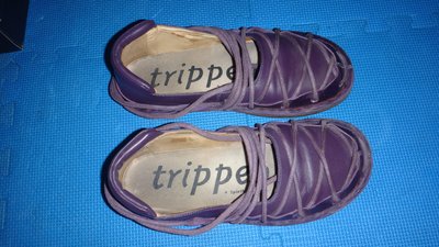 ~保證真品蠻優的女款 Trippen 紫色經典洞洞鞋款38號皮鞋 娃娃鞋~便宜起標底價標多少賣多少