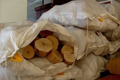 [悅朋香品系列]人工種值東加檀香木塊每塊重約9-10台此標為10斤 [8]