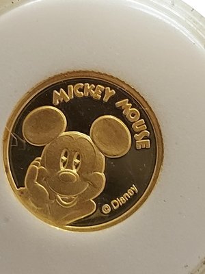 特別稀有品！ 1998年迪士尼Disney公司發行米奇米老鼠Mikey紀念金幣，金純度9999，重量1／20盎司！共1枚出售，品項狀況如照片所示！