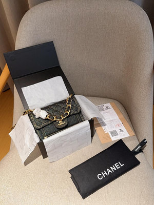 【二手】香奈兒Chanel 23s牛仔郵差包 尺寸19cm 禮盒包裝??