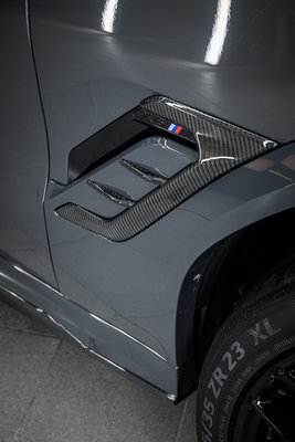✽顯閣商行✽俄羅斯原裝 LARTE Design BMW F96 X6M 碳纖維葉子板飾板 側腮 Competition
