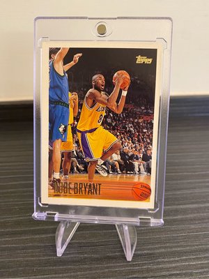 1996-97 Topps Kobe Bryant Rookie Card RC  湖人傳球球星黑曼巴科比新人卡《第一張卡》
