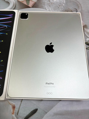 全新平板【Apple 蘋果】 iPad Pro 六代平板電腦12.9吋大螢幕/WiFi/128G)銀色🔹蘋果原廠保固一年