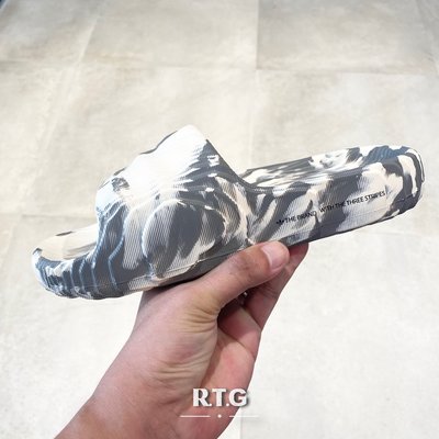 【RTG】ADIDAS OG ADILETTE 22 拖鞋 灰色 燕麥 3D 未來感 小YEEZY 男女鞋 IG5919