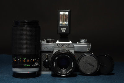 5/12結標 【實用級】Canon FTb-QL +FD 50mm f/1.8 &amp; FD Macro S.C. 100mm F4 + Sunpak 110 C0