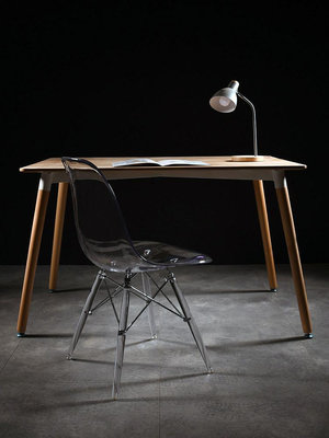 居家佳：透明椅子北歐簡約扶手亞克力水晶伊姆斯椅子塑料創意餐廳餐椅 自行安裝