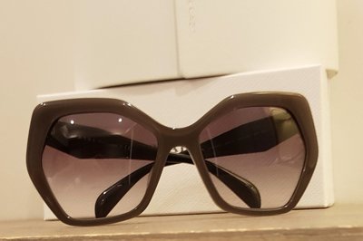 全新正品PRADA太陽眼鏡
