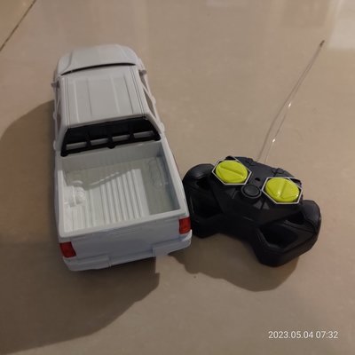 二手只玩過兩三次的玩具遙控汽車遙控貨車遙控皮卡車