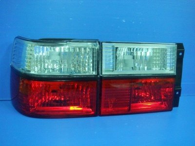 小亞車燈╠ 全新超亮外銷品福斯VENTO紅白晶鑽尾燈3300也有光圈大燈
