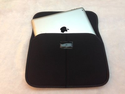【立高達】光華店~~FOUNDER 10.1吋電腦保護內袋 (黑色)