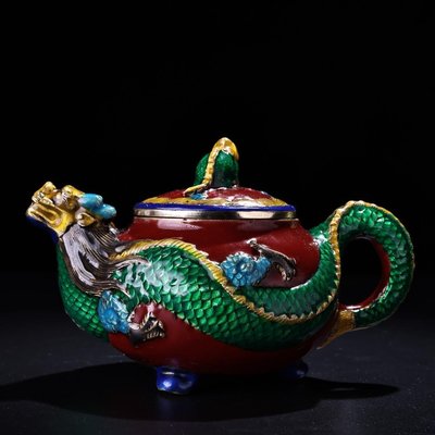 特賣-純銅鑲嵌景泰藍琺瑯彩盤龍茶壺  酒壺品相保存完好   工藝精湛   造型獨 精美重560克  高9.