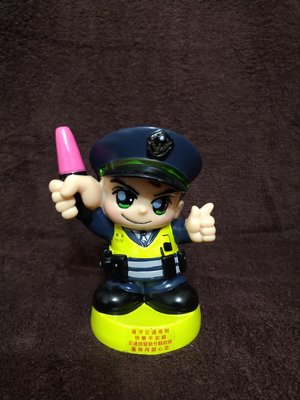 交通警察娃娃 - 新竹縣警察局 - 高14cm - 企業寶寶 存錢筒 - 251元起標    H-箱