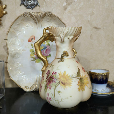 英國皇家伍斯特Royal Worcester描真金骨瓷花瓶古