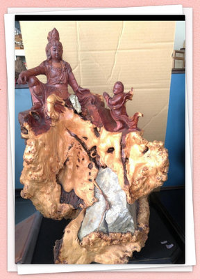 西藏血柏瘤 藏柏瘤 觀音 童子拜觀音 巧色巧雕 根瘤抱石 木雕 含座高64公分