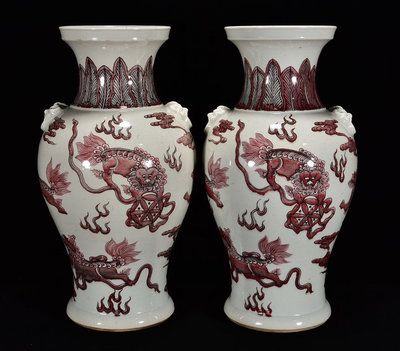 中國古瓷 清釉里紅獅紋虎頭瓶40*20m14000RT-4568