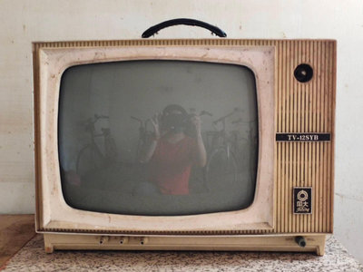 【老時光小舖】早期普普懷舊味-手提式大同電視機(無播放功能.純收藏擺飾)