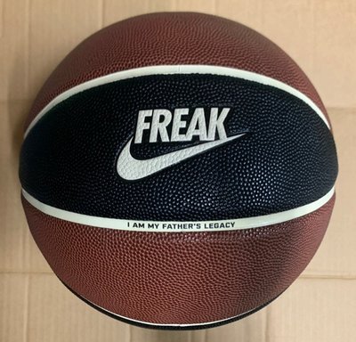 NIKE籃球 (N100413881207咖啡/黑配) 7號球 NBA公鹿隊字母哥代言款 人造皮革 正品 附籃網球針P4