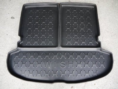 台灣製 周邊加高型 豐田 04-09年 WISH 含第三排椅背 活動式 專用防水托盤 凹槽式 密合度高 防水材質 後廂墊