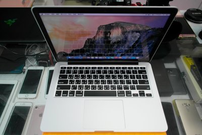 Macbook Pro i5  2014 8G RAM 256G Iris 1536 MB 已改雙系統正版Win10