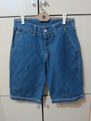 衣市藍~LEVI'S 排釦牛仔短褲 (W34~L34~) (200914)
