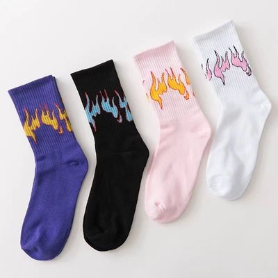 潮襪襪子 歐美潮牌新款火焰襪子白粉黑紫街頭滑板潮流男女運動中筒棉襪BX005