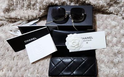 降價 Chanel  單鏈 方框 太陽眼鏡 墨鏡 &amp; woc收納包 購於Sogo 極新 全配 附購證