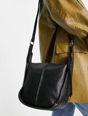 代購Urbancode structured saddle bag真皮材質帥氣中性斜背包