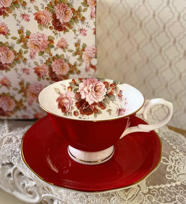 歐瓷英國皇家雅頓37139  紅色骨瓷寶石釉玫瑰系列咖啡杯