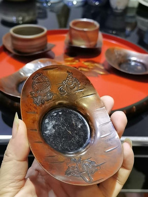 新 一套日本明治時期，老銅茶托，手打雕刻花紋，五片已經全部包漿非