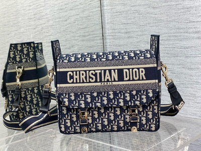 DanDan代購 Dior  迪奧郵差包 翻蓋斜跨包 鎖扣設計 經典老花復古高級 可單肩斜跨可側背 通勤容量大 男女同款