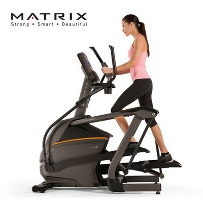 喬山 Matrix Retail E30-02 橢圓訓練機 XR面板 滑步機