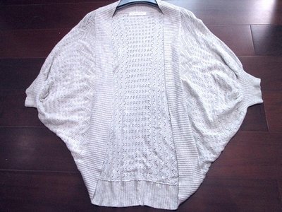 日本專櫃LOWRYS FARM 灰色縷空織法JEANASIS POU DOU DOU罩衫式外套