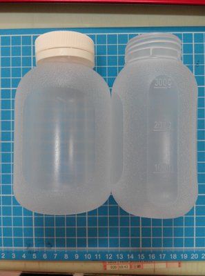 全新～母乳儲存瓶、PP瓶、母乳袋～ 300ML可裝350ML喔！便宜賣喔～～