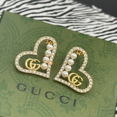 義大利奢侈時裝品牌Gucci 珍珠水鑽鑲邊愛心耳釘 代購