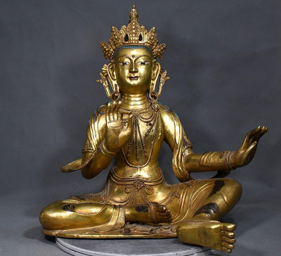 藏傳尼泊爾純銅鎏金彩繪綠度母佛像,胎體厚重，色澤雅致，包漿厚重古雅，極具藝術性和收藏值。高59厘米寬50厘米重量24.720716【功德坊】老貨 擺件  老物件