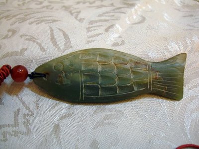 御寶閣Viboger~古董文物藝品化石~~早期 青玉 玉雕魚 ~~
