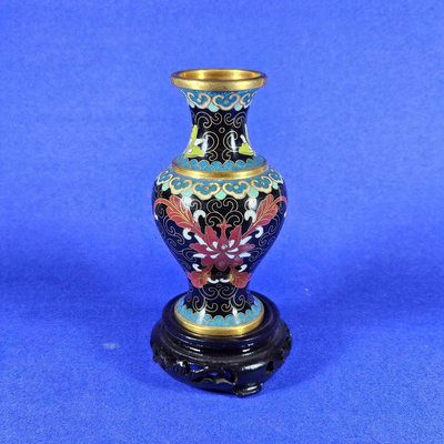 早期掐絲精工景泰藍花瓶--黑色4吋三線瓶--附木座--CL045