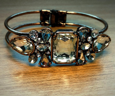前開口復古銅色鑲嵌大鑽石手環 晶瑩剔透 中世紀時空穿越感 20230620C