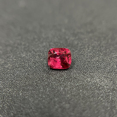 天然粉色尖晶石(Pink Spinel)裸石0.40ct [基隆克拉多色石Y拍]
