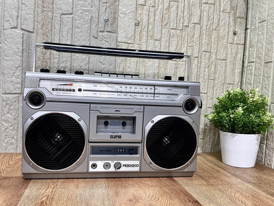 日本原裝 日立 HITACHI TRK-8000 手提收音機 錄音帶 復古 卡帶 手提音響 Boombox