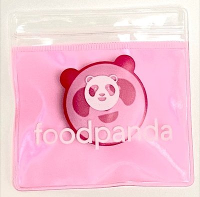 【阿波的窩 Apo's house】台灣限定 官方正版 桃紅底白色 foodpanda 熊貓頭LOGO印花 手機架+袋