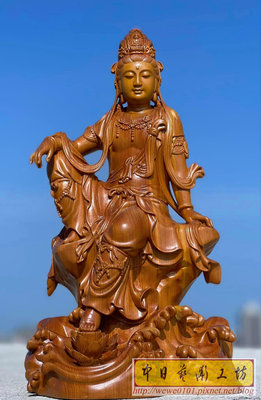 台灣檜木材質 觀自在菩薩佛像雕刻 自在觀音木雕像 高度1尺3 自在觀音木雕像  中日宗教藝術 N060