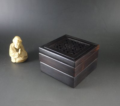 盤香盒 -   雙層  黑檀實木精製 ..盤香盒 環香盒 置香盒.... M563