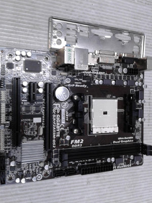 【 創憶電腦 】技嘉 GA-F2A55M-DS2 DDR3 FM2主機板 附檔板 直購價 400元