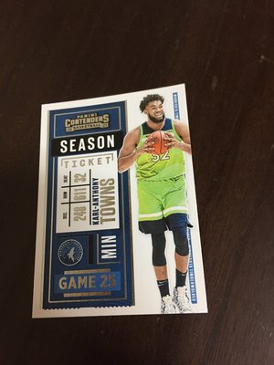 KARL ANTHONY TOWNS 20-21 CONTENDERS 球票卡 67 前後卡況如圖