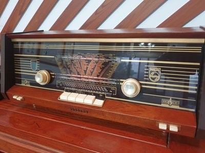 荷蘭Philips B4X23A古董真空管收音機，含美格郎天線