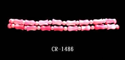 CR-1486 MOP粉紅色雕刻玫瑰花(4MMX6MM)+粉紅色玻璃珠(3MM)2條手鍊7”