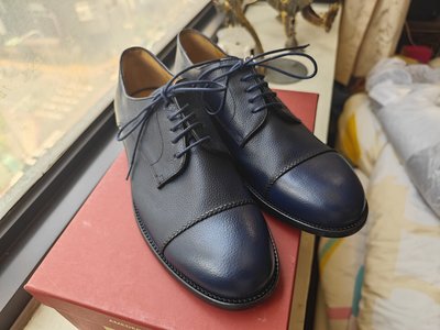 A.TESTONI全新真品義大利製NUMANA系列深藍色軟皮德比鞋/皮鞋/上班鞋(43號)--2.4折出清(不議價商品)