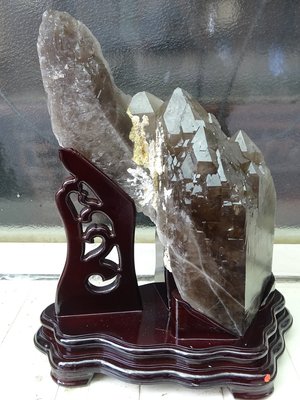 ~shalin-crystal~巴西鱷魚骨幹水晶~8.4公斤~完整度高~除穢聚氣~化煞聚財~低價起標!