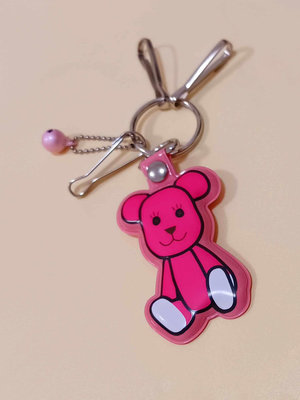 全新正版現貨吉祥物*好可愛* MOMO 熊 粉紅熊鑰匙圈吊飾小鈴鐺禮物 POST PET